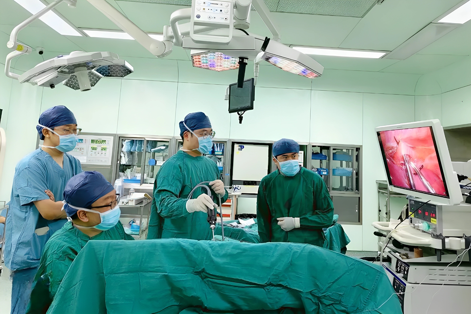 呛奶竟因食道是“死胡同”,出生仅2天手术成功“开锁”!百余名新生儿在青岛市妇女儿童医院重获生命通道