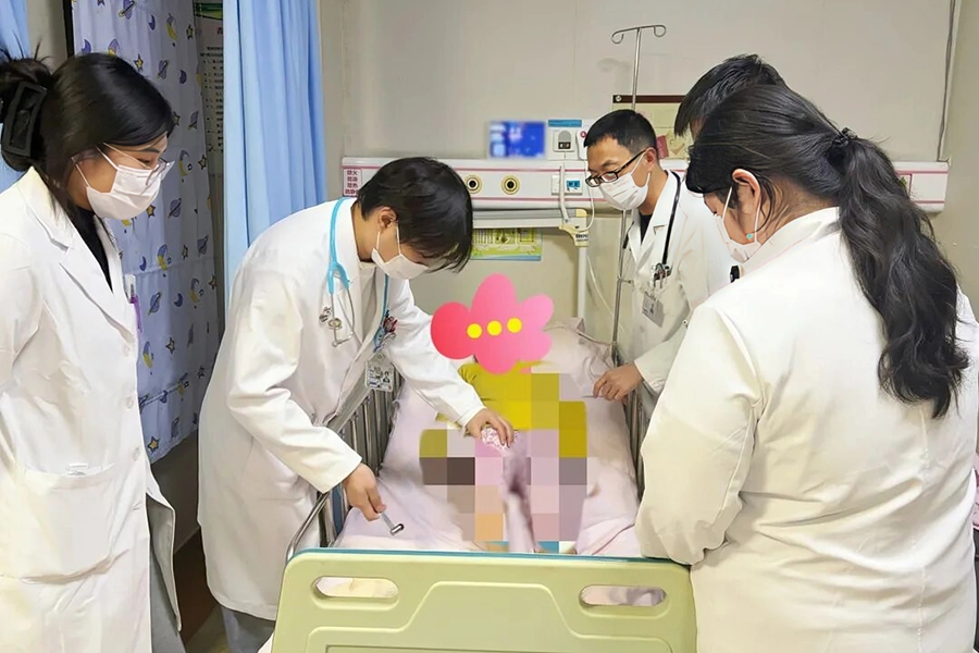 10 岁女孩腿疼后突然尿不出，竟是大脑神经在 “脱皮”