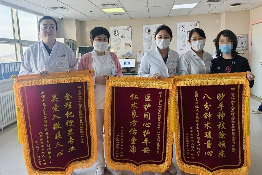 孩子手术在即，丈夫突然晕倒：一场跨越信任与楼层的暖心接力