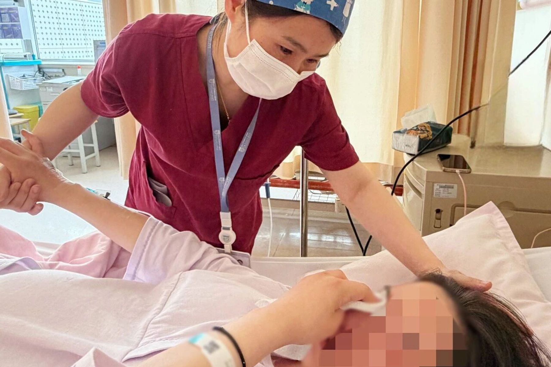 5·5国际助产士日：“让我掉下眼泪的，是至痛黑暗中的那一抹温柔”